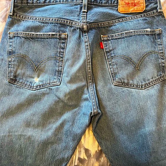 Levi’s 501 medium wash Jeans - Picture 5 of 5
